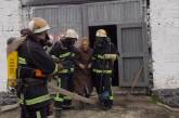 Николаевские спасатели вместе с военнослужащими тренировались тушить пожары