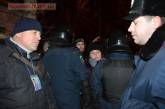 В Николаеве протестующие осадили райотдел милиции, требуя выпустить задержанного соратника