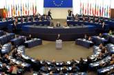 Европарламент принял резолюцию по Украине: народу - помощь, чиновникам - санкции