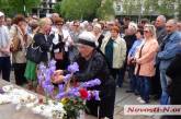 Николаевские активисты провели скорбный митинг в память об одесских мучениках