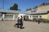 В Николаеве «телефонный террорист» сообщил о заминировании трех школ, на территории которых находится 7 избирательных участков