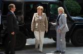 Меркель прибыла в Киев и проводит встречу с Порошенко