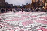 В Харькове ко Дню мира нарисовали самую большую в мире вышиванку. ФОТО