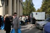 В Николаеве наблюдатели "Опоры" зафиксировали попытку подкупа избирателей гречкой 