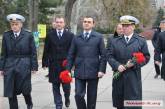 В Николаеве в честь Дня морской пехоты возложили цветы к памятнику Героям-ольшанцам