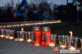 На николаевском майдане почтили память жертв Голодомора минутой молчания
