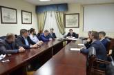 Мериков попросил народных депутатов помочь решить проблему с отключением электричества