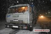 На дорогах вокруг Николаева стоят сотни грузовиков в ожидании возможности проехать
