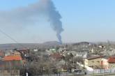 Мощный столб дыма над Донецком: горит завод картонных изделий. ФОТО