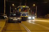 Влюбленный одессит заблокировал движение трамваев на Фонтанской дороге (ФОТО)
