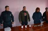 Волонтеры наградили николаевских милиционеров за оперативность при задержании вора