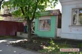 В центре Николаева ограбили магазин канцтоваров