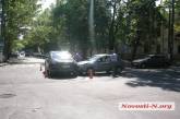В центре Николаева «Лада Калина» протаранила Audi Q7 