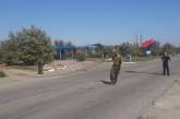 Пограничники уже начали пропускать грузовики в Крым через "Каланчак", где образовалась большая пробка