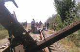 "Правый сектор" заблокировал железную дорогу к заводу "Крымский титан"
