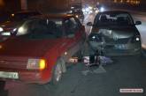 В Широкой Балке столкнулись четыре автомобиля