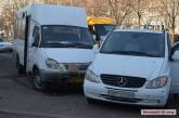 В центре Николаева маршрутка врезалась в «Mercedes»