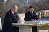 Народные любимцы из «Вечернего квартала» сняли предновогодний выпуск «Чисто News» на николаевской набережной