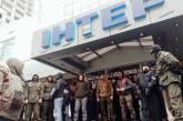 В Киеве бойцы "Азова" заблокировали здание телеканала "Интер". ФОТО