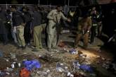 В Пакистане террорист-смертник подорвал себя в парке: СМИ сообщают о более 50 жертв