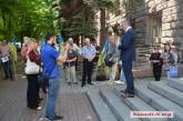 В Николаеве активисты пикетировали горисполком, требуя качественных услуг в сфере  ЖКХ