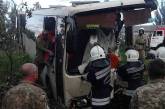 В Луганской области столкнулись пассажирский автобус и грузовик с прицепом: есть пострадавши. ФОТО