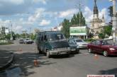 В центре Николаева «Газель» сбила пешехода и столкнулась с «Фордом»