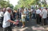  В Николаеве горожане с портретами участников войны собрались на «митинг памяти»