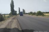 В Службе автодорог жалуются на большегрузы, которые разрушают только что отремонтированную дорогу у села Полигон