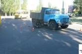 В Николаеве водитель грузовика сбил мопедиста