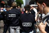 Парламент Франции продлил режим чрезвычайного положения на полгода