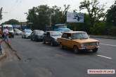 В Николаеве на проспекте Героев Сталинграда столкнулись три автомобиля 