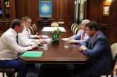 Луценко обсудил с Порошенко и силовиками инцидент между ГПУ и НАБУ