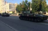 У Порошенко ответили на жалобы из-за танков, разрушающих дороги в Киеве