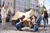 Возле львовской мэрии – тройной пикет с палатками (фото)