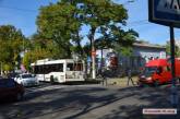 В центре Николаева столкнулись троллейбус и микроавтобус