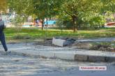 Исчезновение розового гранита: Николаев после ремонта дорог остается с бетонными бордюрами
