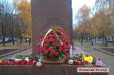 Ветераны МВД возложили цветы памятнику погибшим милиционерам