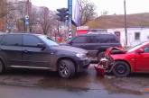 В Николаеве на пр. Центральном столкнулись сразу 4 автомобиля 