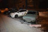 В центре Николаева полицейские задержали авто, находящееся в розыске — водитель  вызвал подмогу