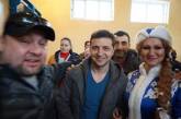 Артисты «95 квартала» навестили детей в школе-интернате в Очакове