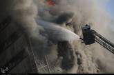 В Тегеране упал один из старейших небоскребов, погибло 30 пожарных
