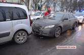 В Николаеве столкнулись Toyota Camry и Citroen Berlingo