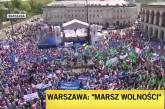 В Варшаве десятки тысяч людей вышли на антиправительственный "Марш свободы"