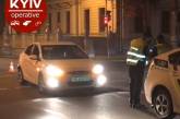В центре Киева николаевский автомобиль сбил полицейского. Пострадавший в больнице