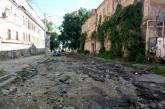 В Одессе ливень смыл асфальт с улицы. ФОТО