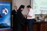 Патриарх Филарет наградил гендиректора Южно-Украинской АЭС медалью «За жертвенность и любовь к Украине»