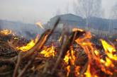 На Николаевщине при сжигании сухой травы загорелся жилой дом
