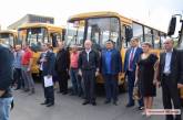 Николаевская ОГА «торжественно» передала районным школам 5 автобусов — нужно ещё 60