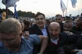 Порошенко сравнил Саакашвили с боевиками на востоке